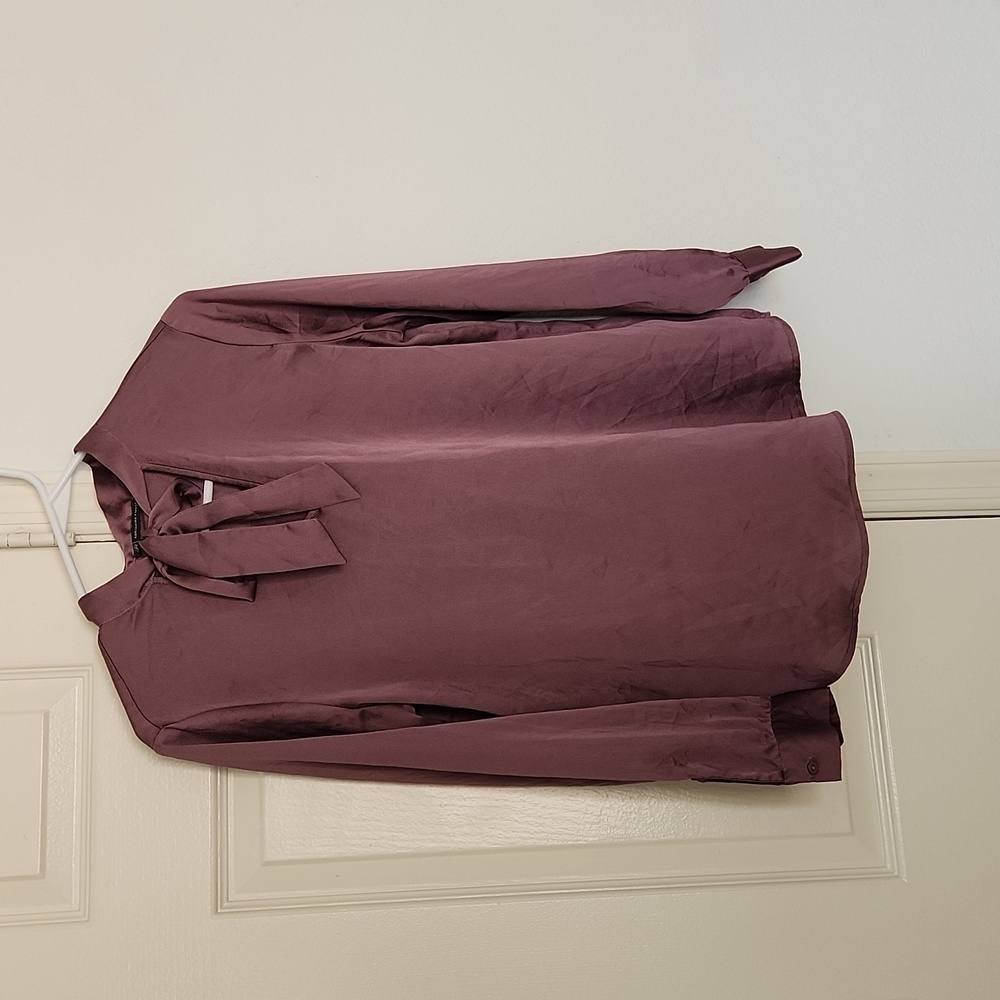 Adrianna Papell Silky Neck Tie Longsleeved Top . Sz Small